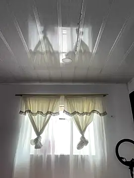 hannahb-e online show from 10.07.25