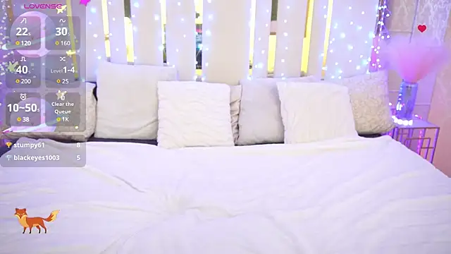 Marina Mur  online show from 03.06.25