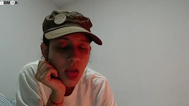 AlinaWoolf  online show from 01.10.26