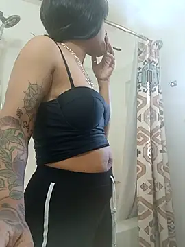 mariah2299 online show from 10.17.25