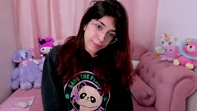 Snapshot of AuroraKatsy chatting on 06.17.26 AuroraKatsy online show from 06.17.26