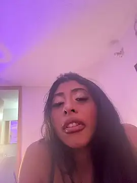Snapshot of canela_10 chatting on 10.21.25 canela 10 online show from 10.21.25