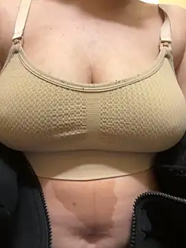 Snapshot of Angel__lika chatting on 10.20.25 Angel  lika online show from 10.20.25