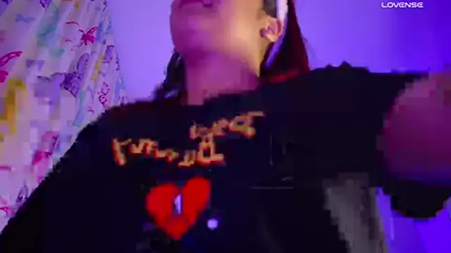 Snapshot of NicolleTaylor chatting on 05.12.26 NicolleTaylor online show from 05.12.26