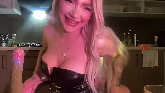 petitebeauty online show from 03.10.26