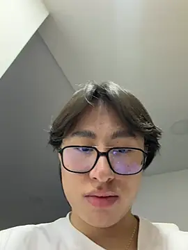 Snapshot of SrLuis18 chatting on 06.26.26 SrLuis18 online show from 06.26.26