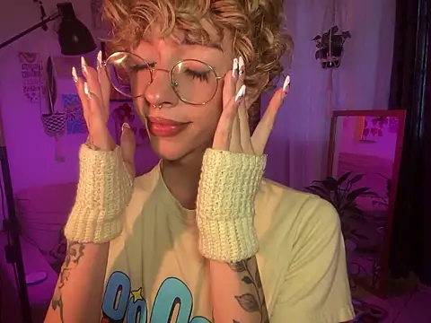 lyamthommpson online show from 03.16.26