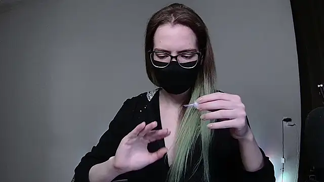 amber candyfloss online show from 12.21.24