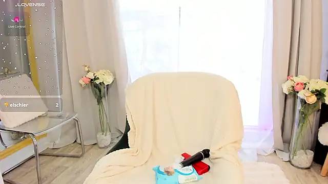 Snapshot of Selena_Reeves chatting on 01.18.26 Selena Reeves online show from 01.18.26