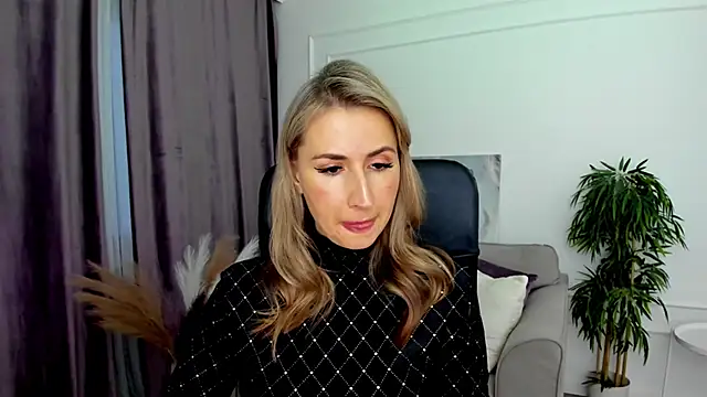 PassionGlow online show from 02.11.25