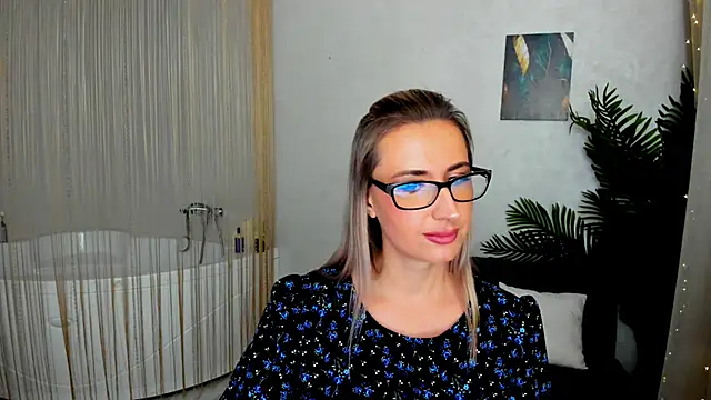 PassionGlow online show from 09.17.25