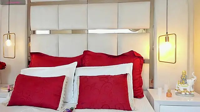 elizavenus online show from 02.25.25