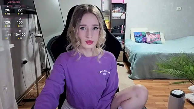 Little Soph online show from 12.16.25