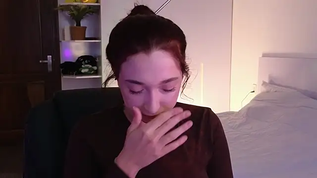 YasmineWest online show from 06.15.26