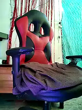 Snapshot of samy_belly32 chatting on 12.16.24 samy belly32 online show from 12.16.24