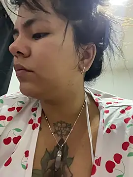 Snapshot of JulianaCastillo chatting on 02.05.26 JulianaCastillo online show from 02.05.26