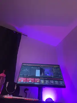 Snapshot of JulianaCastillo chatting on 02.19.26 JulianaCastillo online show from 02.19.26