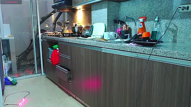 purple em69 online show from 12.11.24