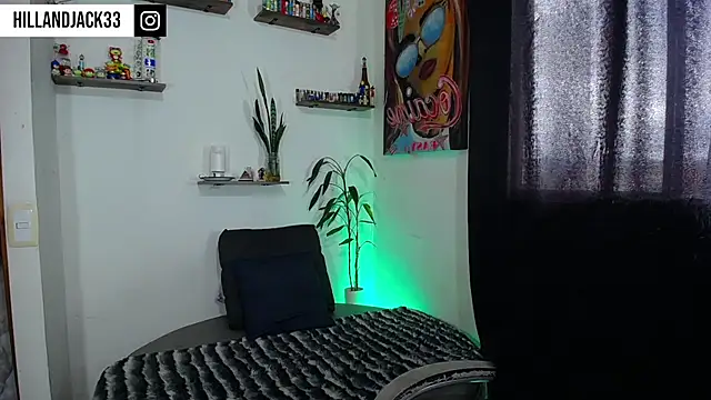 Snapshot of HillAndJack333 chatting on 10.26.25 HillAndJack333 online show from 10.26.25