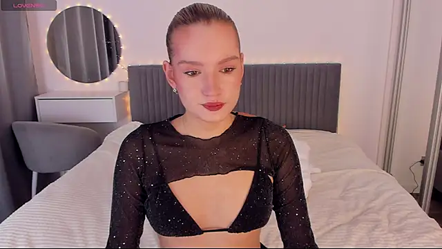 CassieRayss online show from 11.30.25