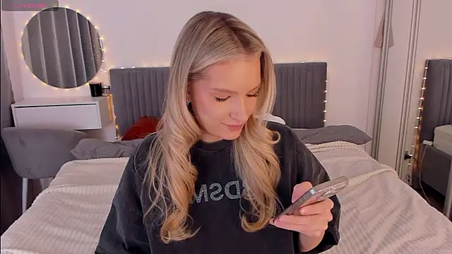 CassieRayss online show from 01.17.26