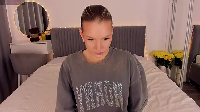 Snapshot of CassieRayss chatting on 06.01.26 CassieRayss online show from 06.01.26
