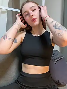 hotAssHell  online show from 02.25.25