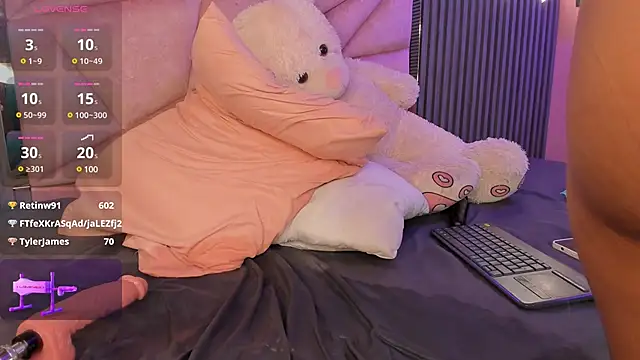 Alisse Miller online show from 02.24.25