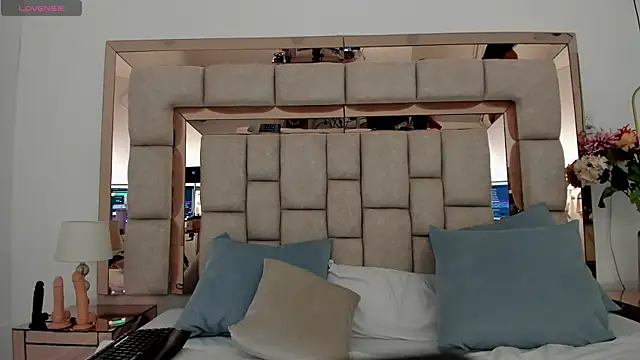 emma castilloo online show from 11.03.25