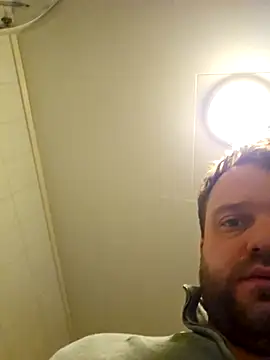 Snapshot of Machoviking1 chatting on 12.01.25 Machoviking1 online show from 12.01.25