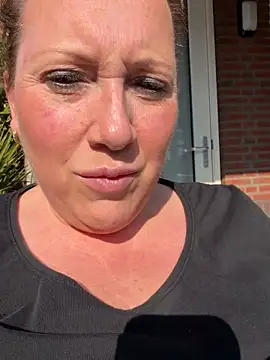 xsexycurvymilf online show from 03.19.26