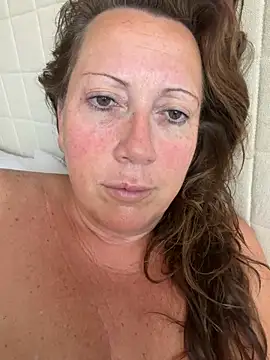 Snapshot of xsexycurvymilf chatting on 07.10.26 xsexycurvymilf online show from 07.10.26