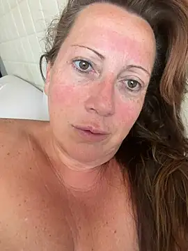 Snapshot of xsexycurvymilf chatting on 07.12.26 xsexycurvymilf online show from 07.12.26