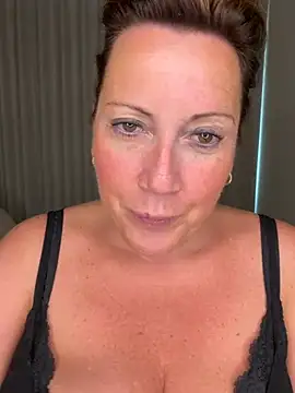 Snapshot of xsexycurvymilf chatting on 07.28.26 xsexycurvymilf online show from 07.28.26