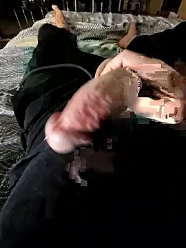 Snapshot of MarkBigDick35 chatting on 10.02.25 MarkBigDick35 online show from 10.02.25