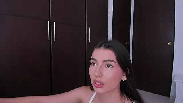 Coralinee 01 online show from 01.11.25