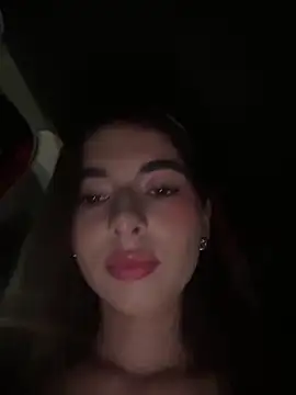 Coralinee 01 online show from 12.19.25