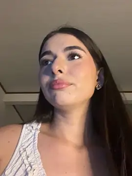 Coralinee 01 online show from 03.07.26