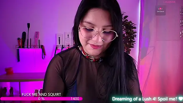 Snapshot of catha_cat chatting on 05.06.26 catha cat online show from 05.06.26