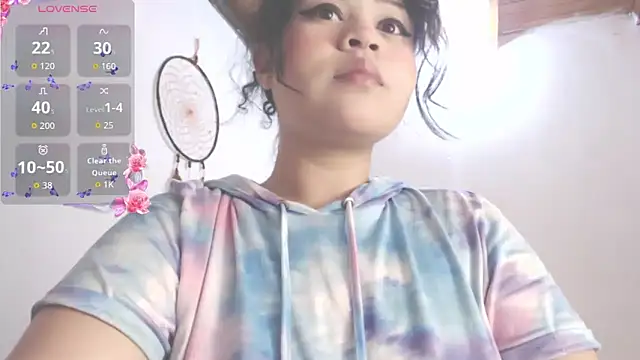 Amara18  online show from 10.22.25