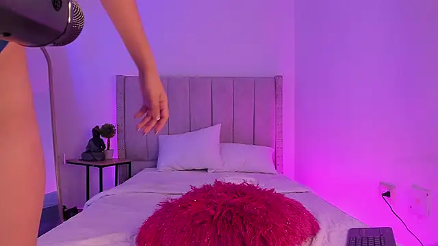 Snapshot of SakuraKato chatting on 02.27.25 SakuraKato online show from 02.27.25