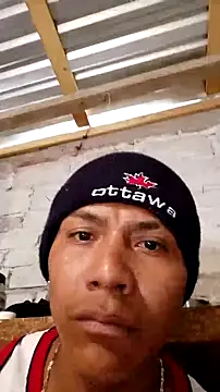 Snapshot of Moreno1813 chatting on 10.17.25 Moreno1813 online show from 10.17.25