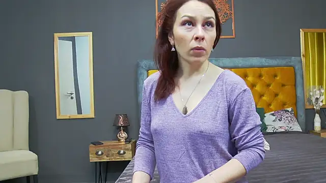 HaileyMoonn online show from 02.07.25