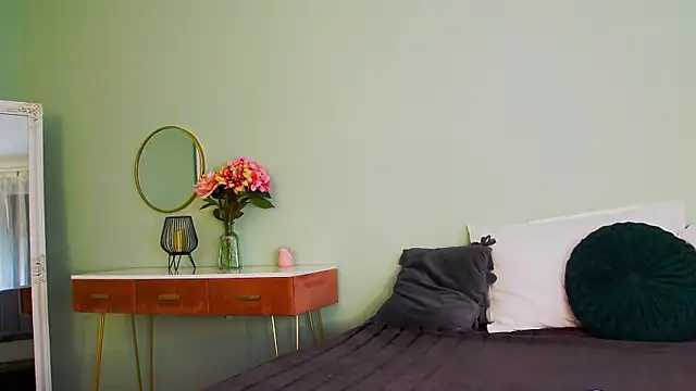 HaileyMoonn online show from 02.27.25