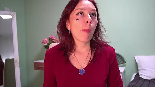 HaileyMoonn online show from 10.23.25