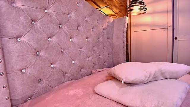 Andreita Jones online show from 04.16.26