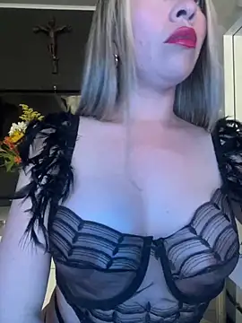 Snapshot of Ammy_Castro chatting on 02.19.25 Ammy Castro online show from 02.19.25