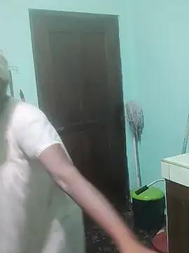 Snapshot of Kunchiii chatting on 02.26.26 Kunchiii online show from 02.26.26