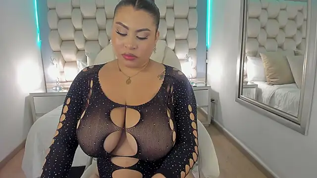 Helleamazing online show from 12.08.24