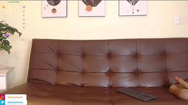 AleezaFrench online show from 03.08.25